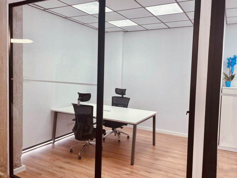 Oficinas privadas cerradas en Valencia