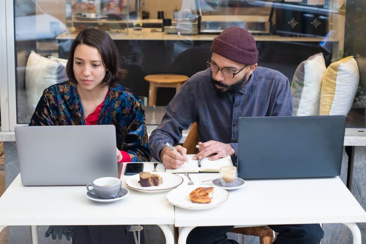 cafetería vs coworking teletrabajar valencia